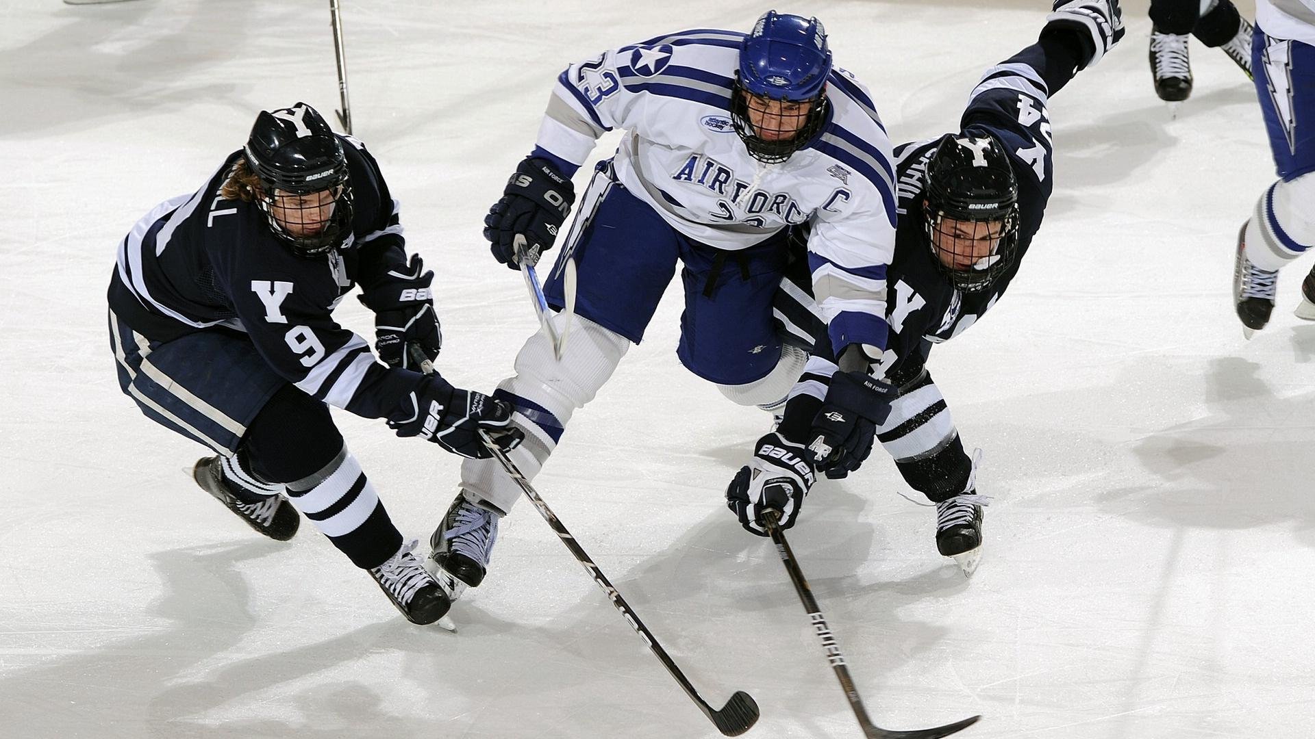 开云·体育官方网站入口-中卫体能分布是否影响球队下半场防守效率,中卫客串中锋